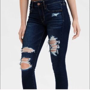 8Long American Eagle Distressed High Rise Jegging